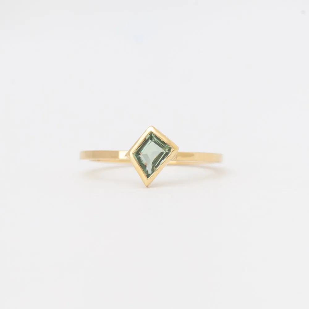 0.54 ct Green Sapphire Mosaic Stack Ring