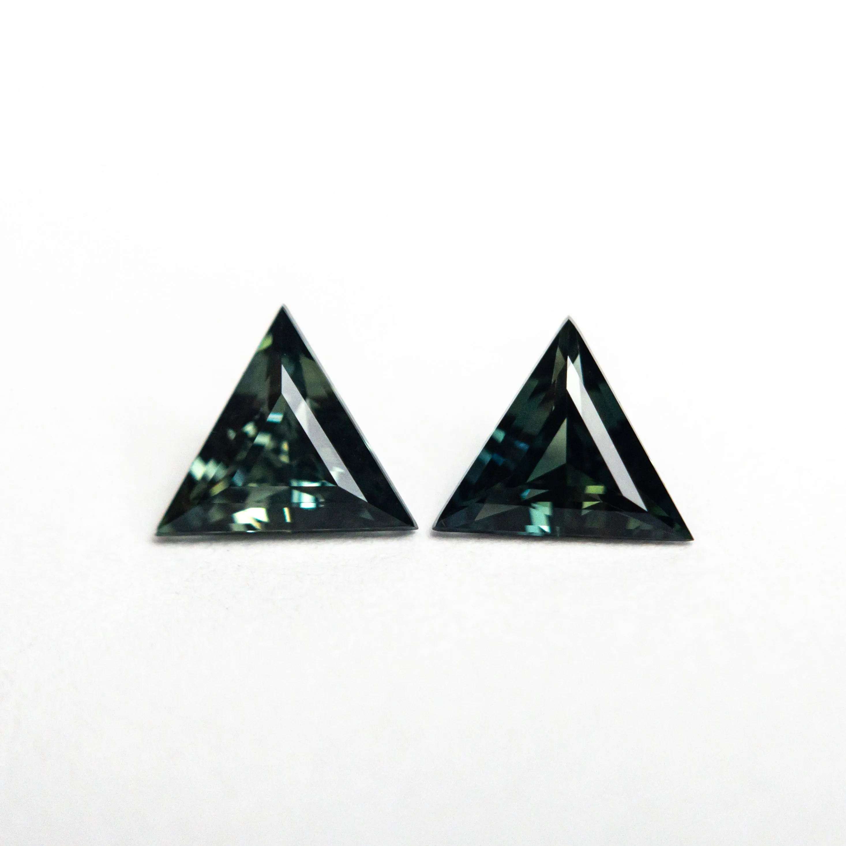 0.73cttw 2pc 5.01x5.70x2.75mm 4.94x5.58x2.31mm Triangle Step Cut Sapphire Matching Pair 25110-05