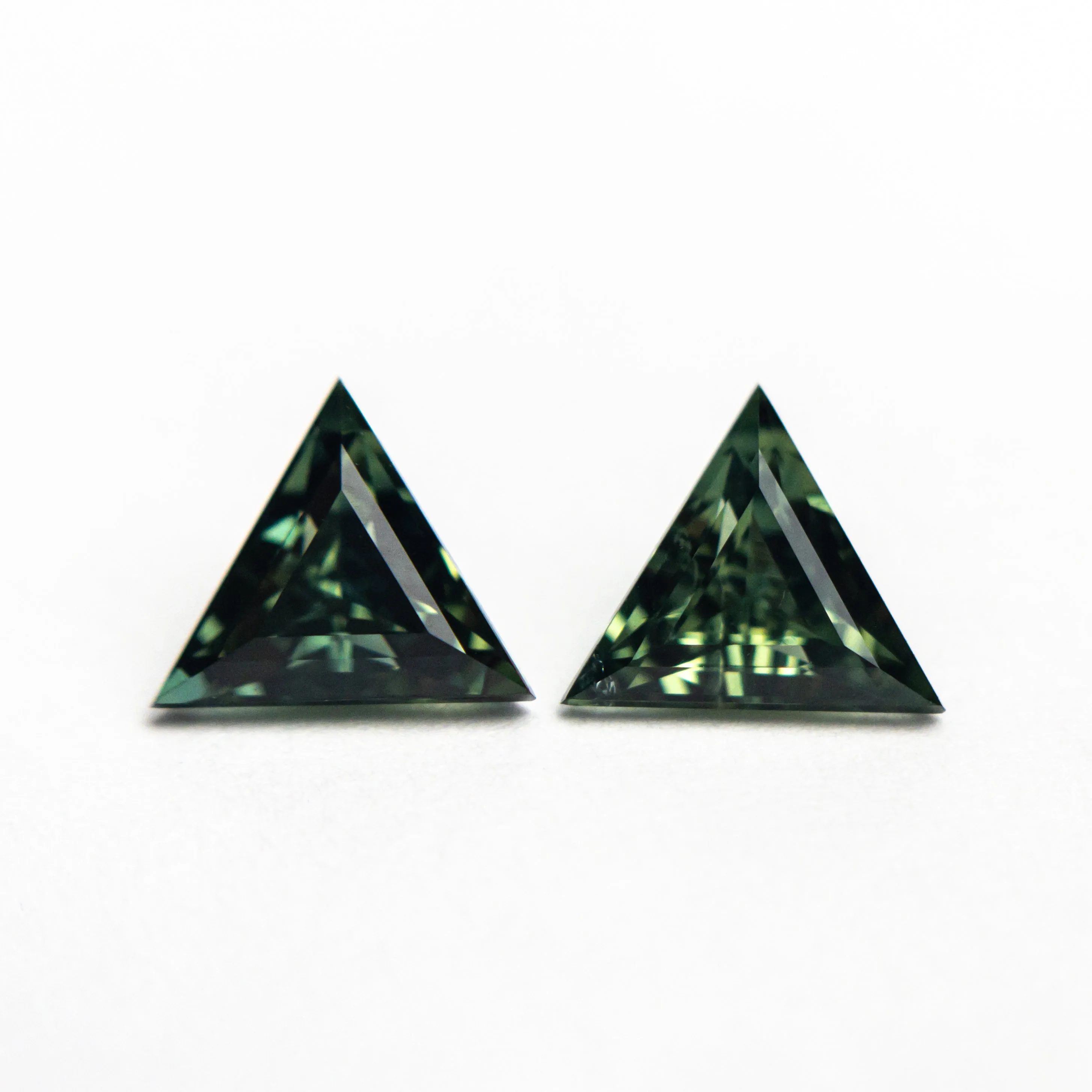 1.10cttw 2pc 5.47x6.21x3.25mm 5.52x6.27x2.96mm Triangle Step Cut Sapphire Matching Pair 25110-08