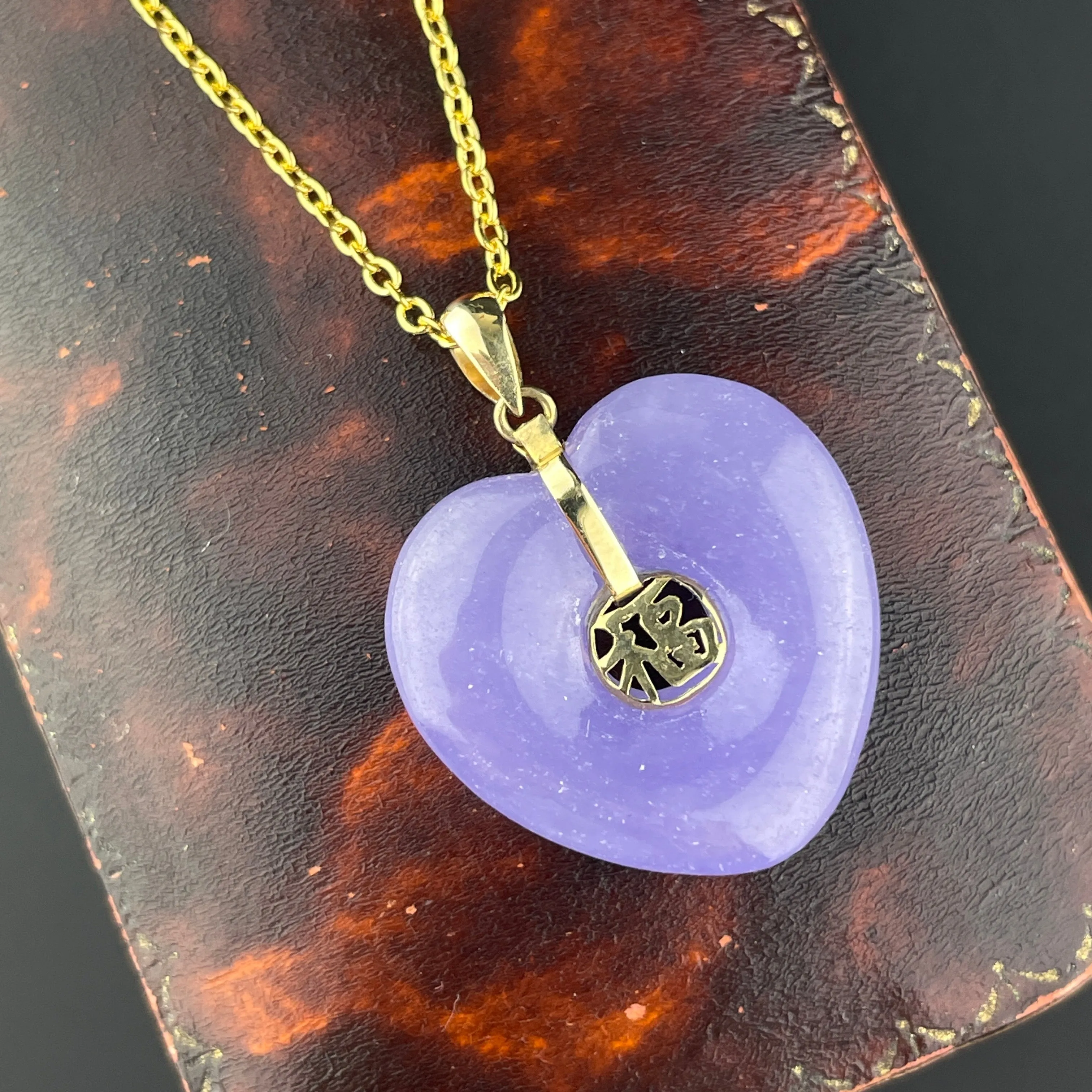 14K Gold Carved Lavender Jade Heart Pendant Necklace