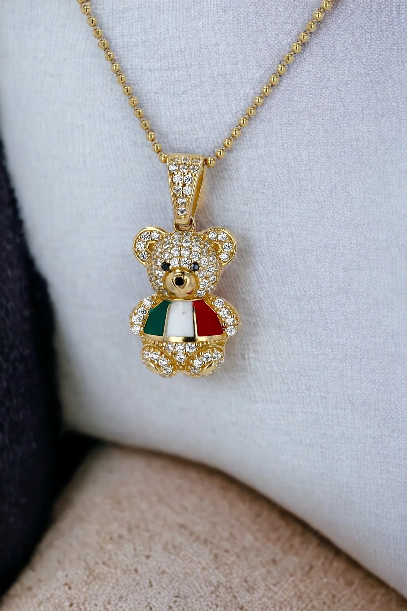 14K Yellow gold cute teddy bear necklace