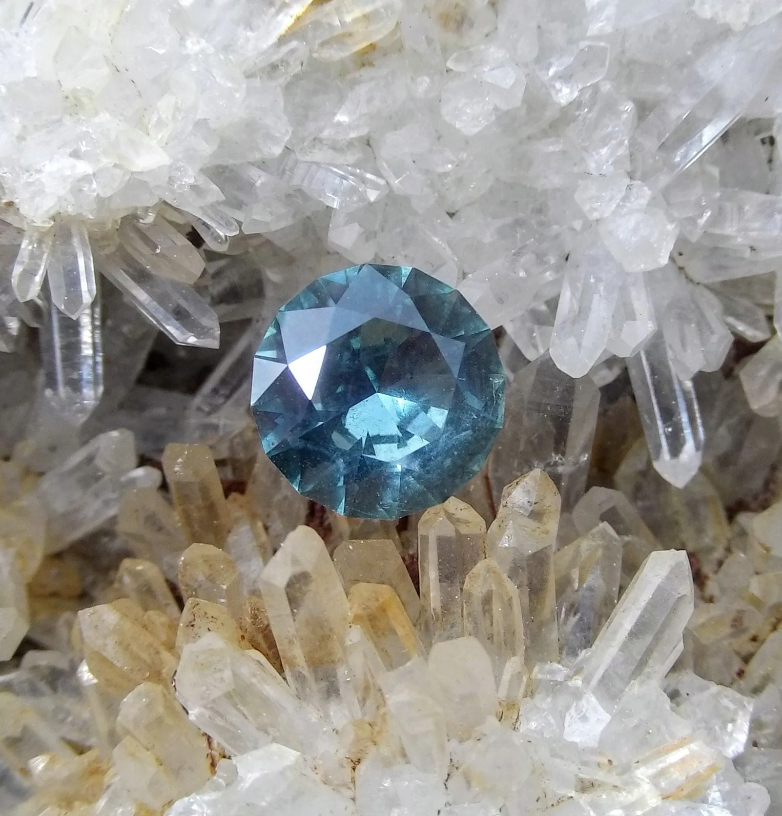 2.79ct. TEAL SAPPHIRE. MONTANA, UNHEATED