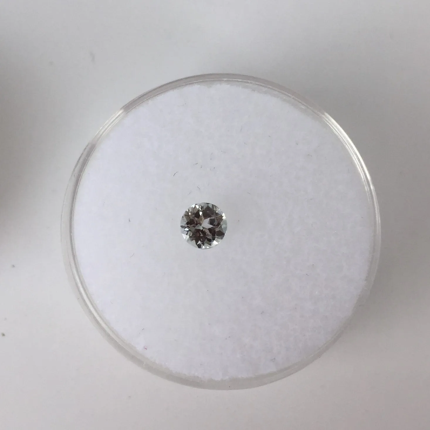 .33 CT RARE WHITE MONTANA SAPPHIRE