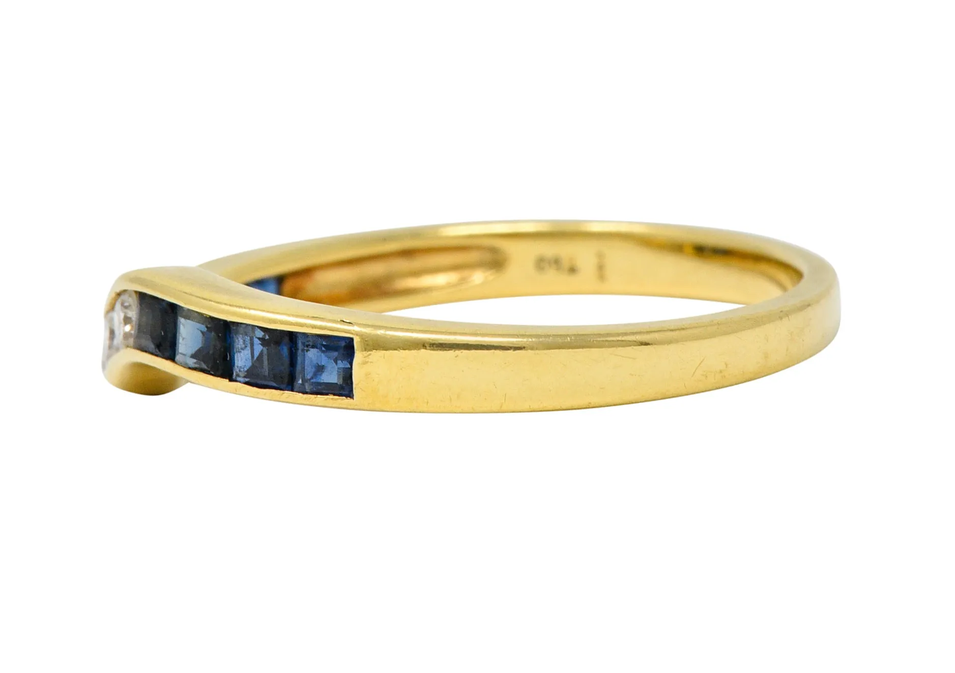 Contemporary 0.50 CTW Sapphire Diamond 18 Karat Gold Chevron Band Ring