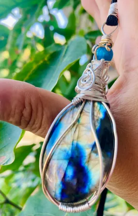 Labradorite Aura Pendant