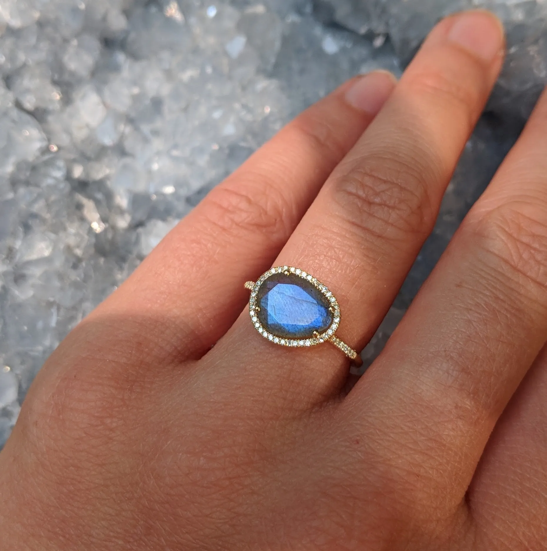 Labradorite Pebble Ring with Diamonds