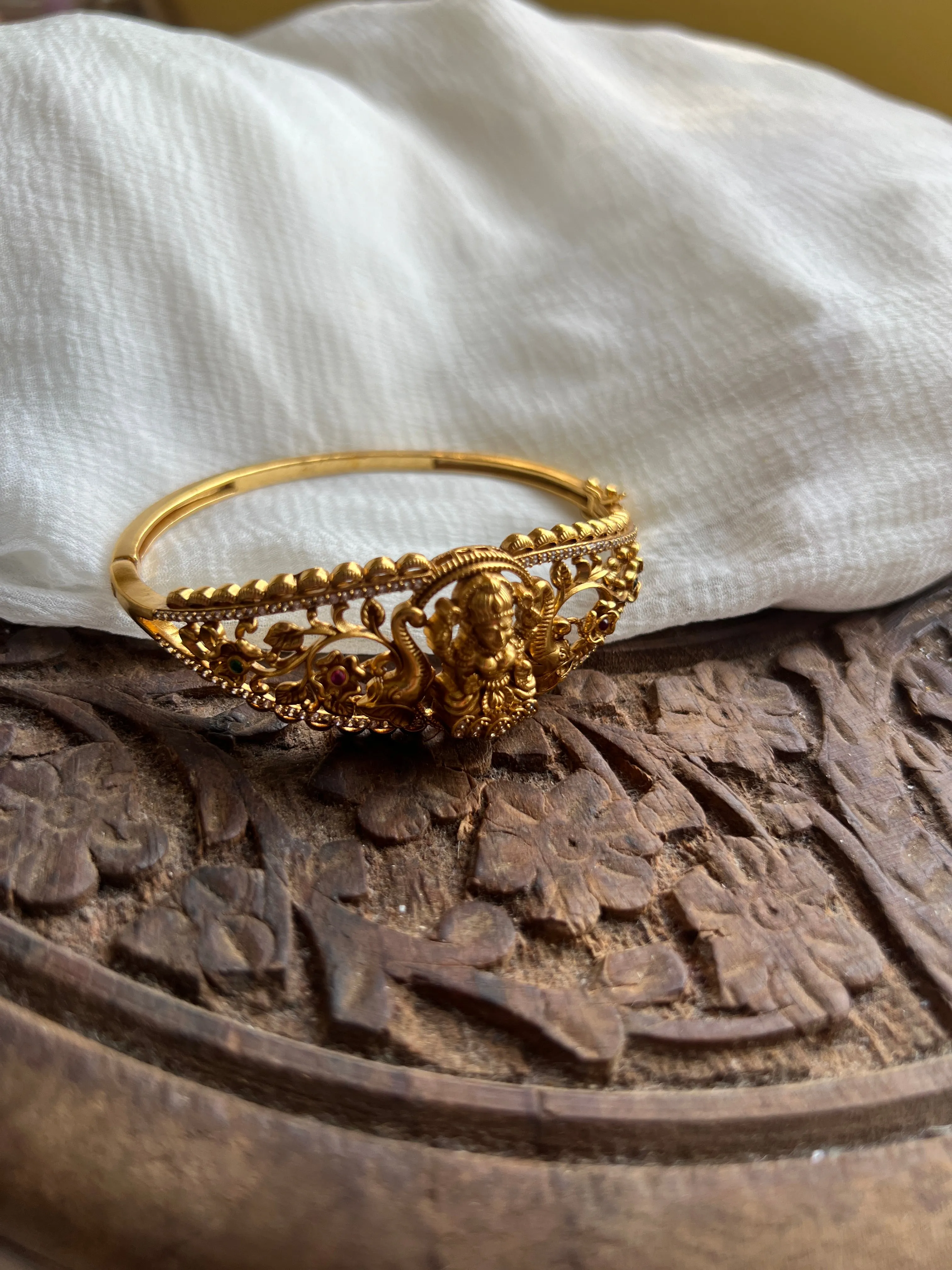 Lakshmi cutwork kada bangle 2.4-2.6