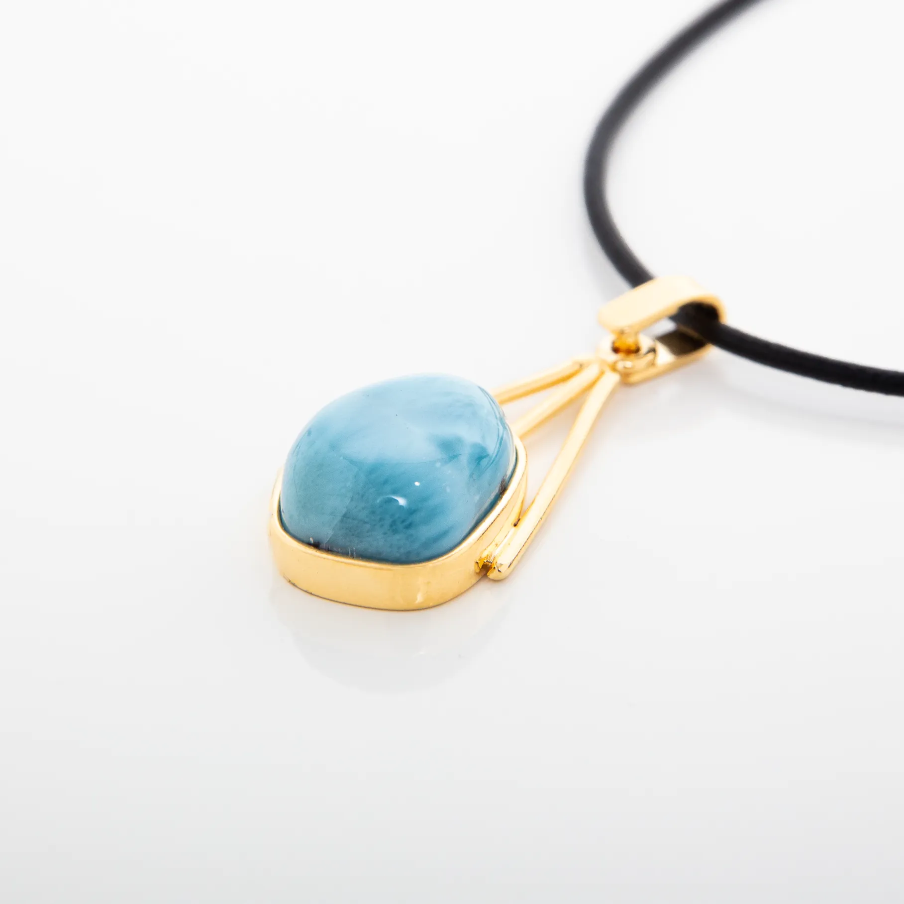 Larimar Pendant Calla