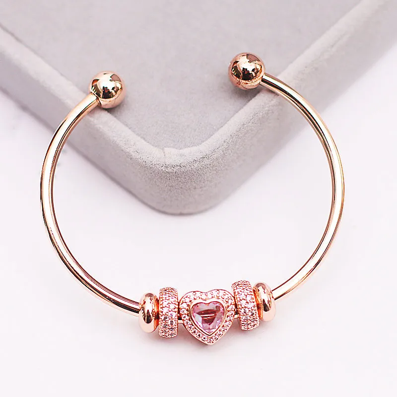 Luxe6085 - Heart Charm Bangle