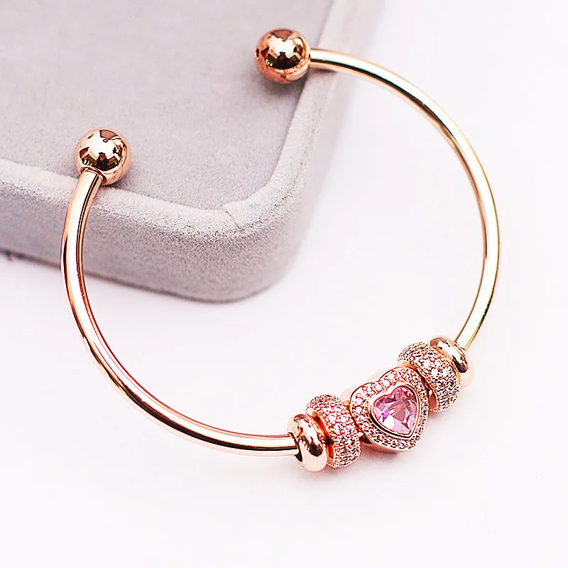 Luxe6085 - Heart Charm Bangle