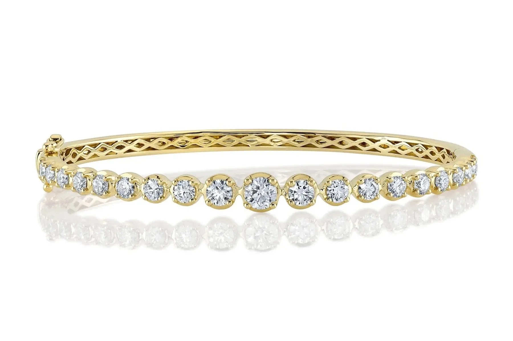 Shy Creation Yellow Diamond Crown Setting Bangle