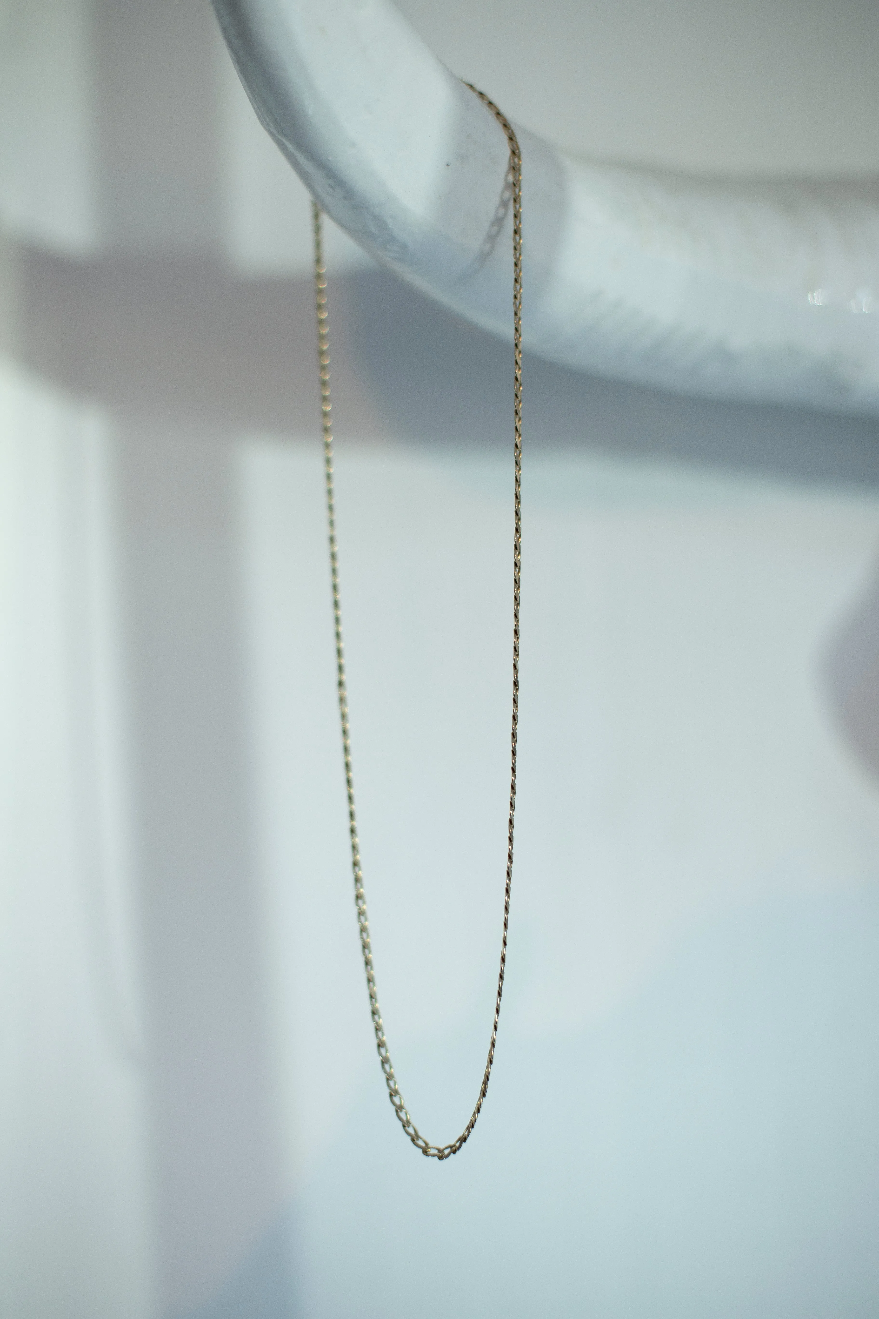 VINE CHAIN - 14K CURB CHAIN NECKLACE