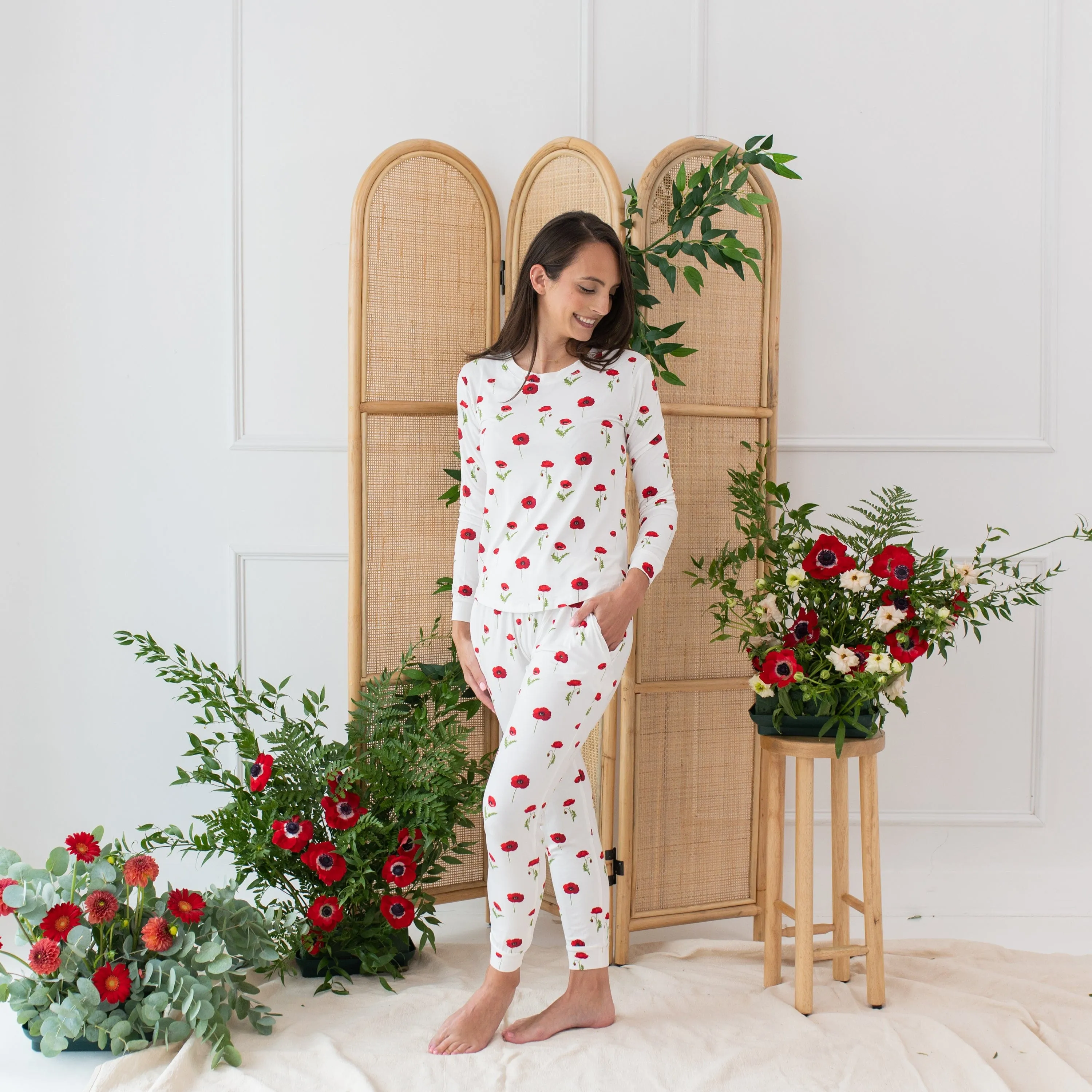 Women's Jogger Pajama Set in Cloud Poppies