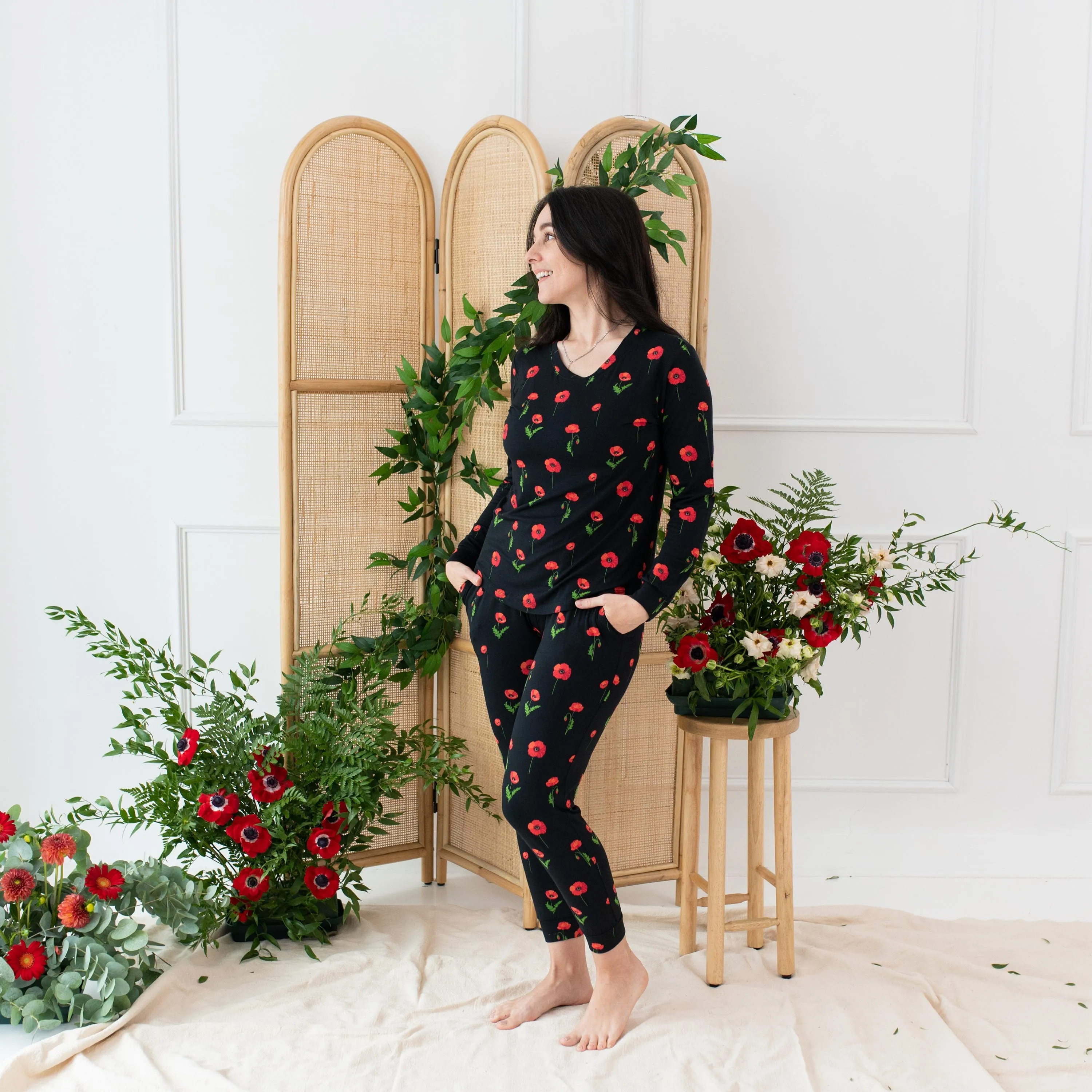 Women's Jogger Pajama Set in Midnight Poppies